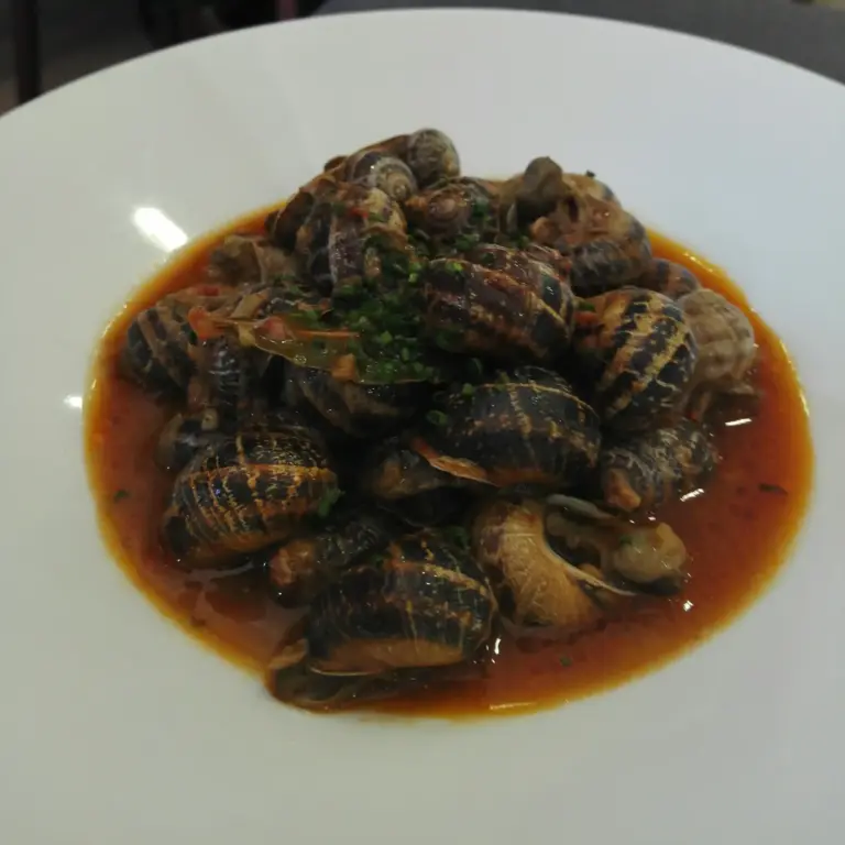 Cargols a l’estil Riba-roja: tradició i sabor a cada mossegada